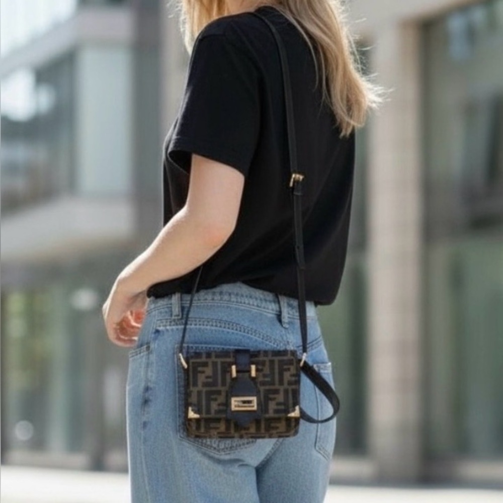 Auth Rare Fendi zucca Double Baguette Crossbody Bag Small adjustable shoulder - Picture 16 of 16